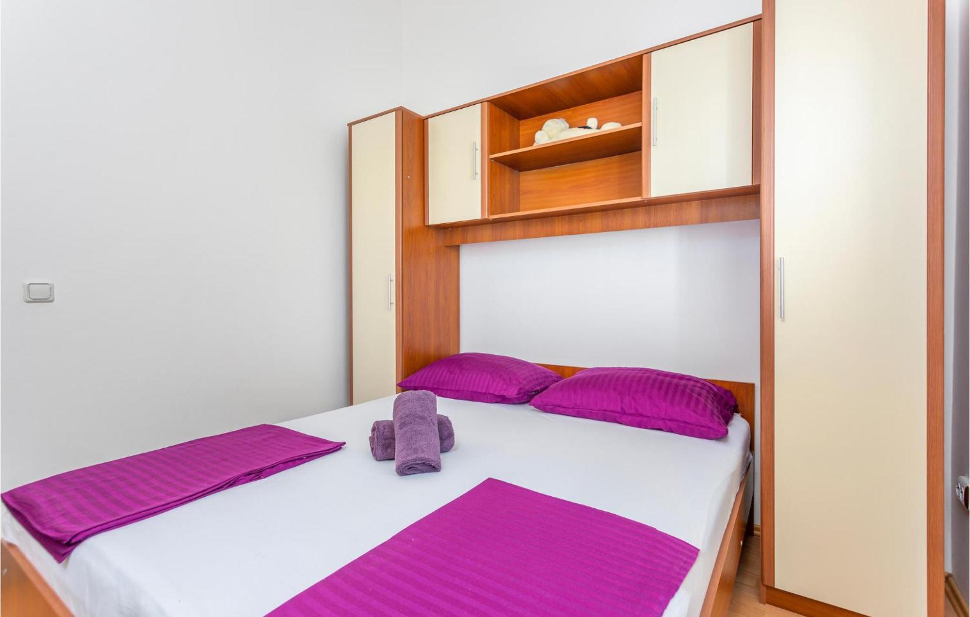 Beautiful Apartment In Krk With Kitchen Krk Town Esterno foto